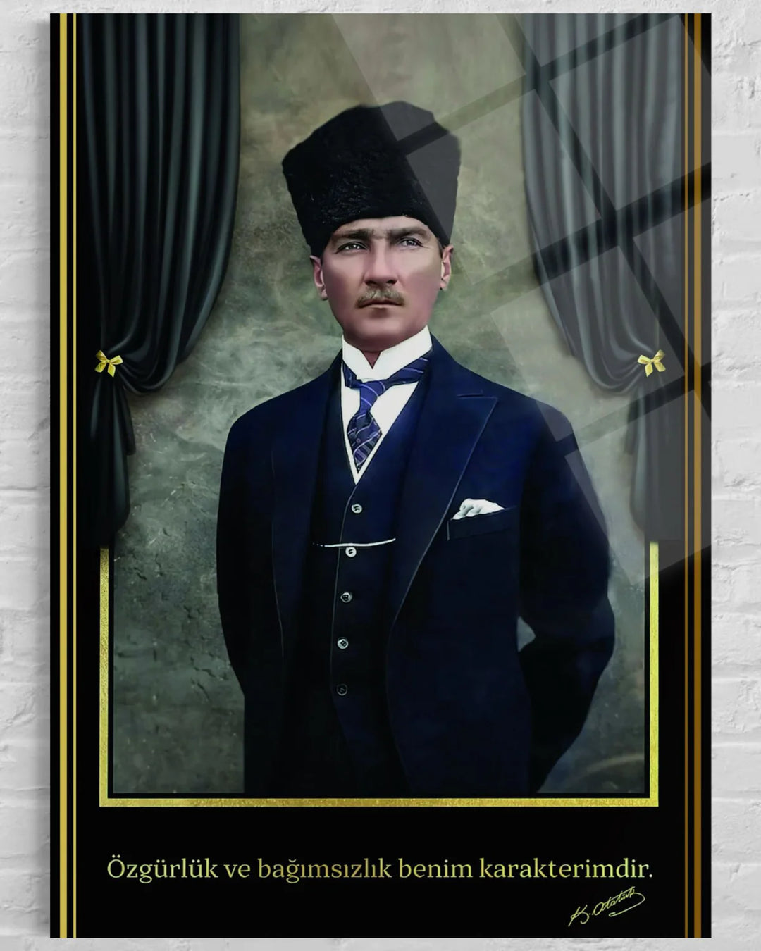 Atatürk Cam Tablo