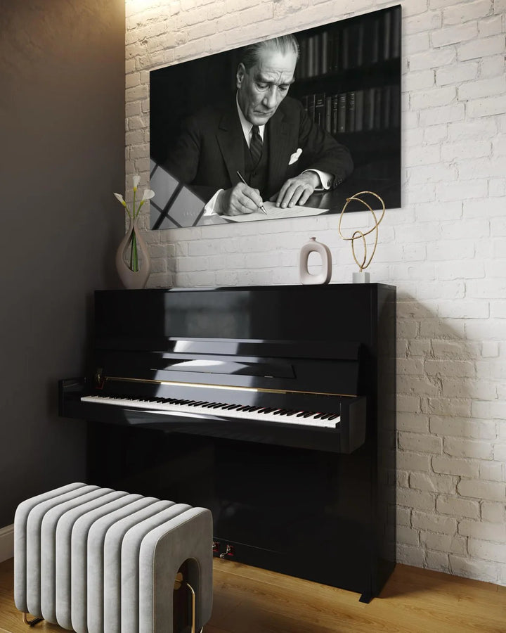 Atatürk Cam Tablo