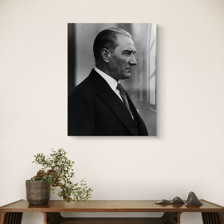 Atatürk Cam Tablo