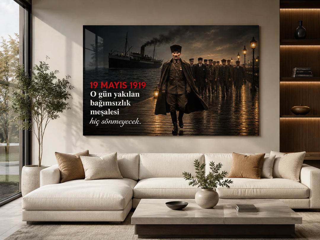 19 Mayıs 1919 Bağımsızlık Meşalesi Atatürk Cam Tablo – duvar dekorasyonu görünümü