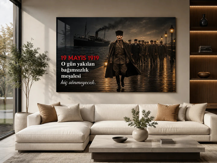 19 Mayıs 1919 Bağımsızlık Meşalesi Atatürk Cam Tablo – duvar dekorasyonu görünümü