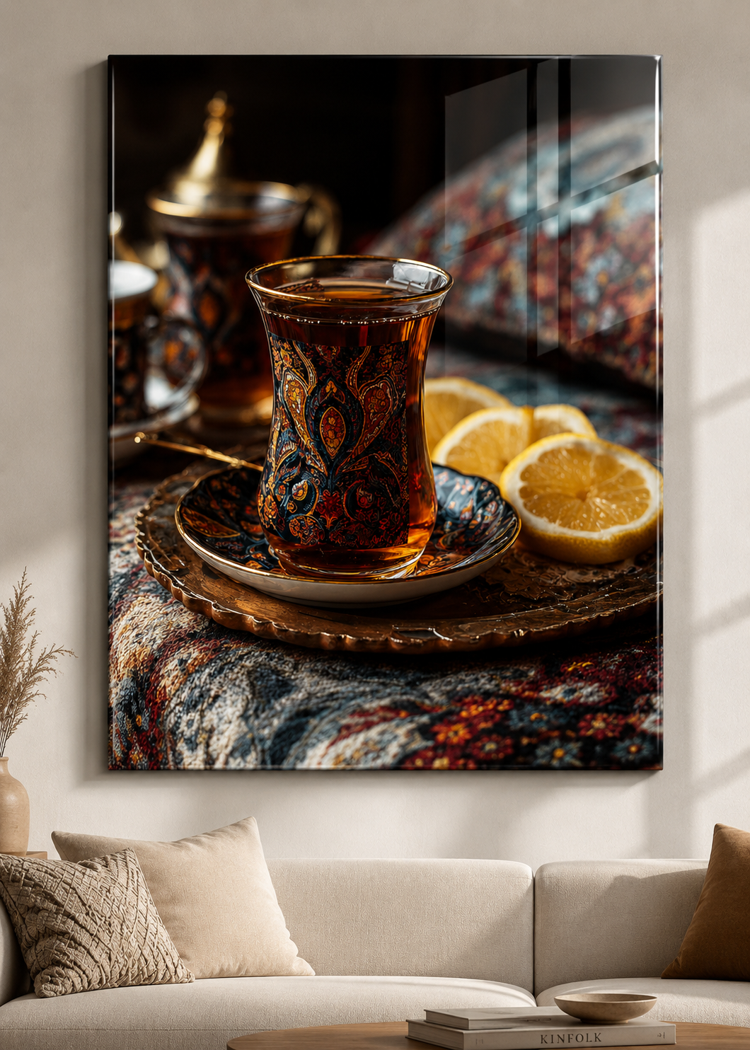 Geleneksel Desenli İnce Belli Çay Bardağı Temperli Cam Tablo – duvar dekorasyonu görünümü